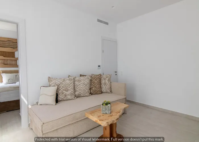 Semesterbostad Joyful